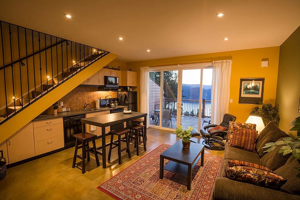 Crooked Tree Guest Suites
