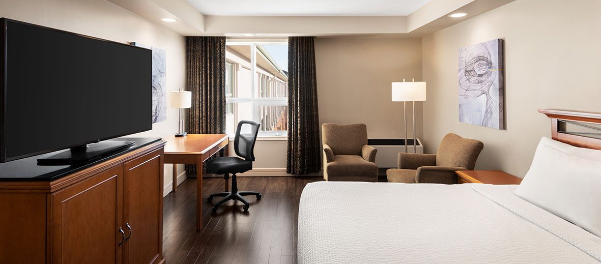 Royal Hotel Edmonton Airport