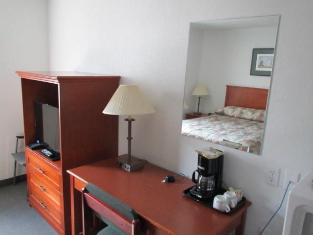 Lazy J Motel