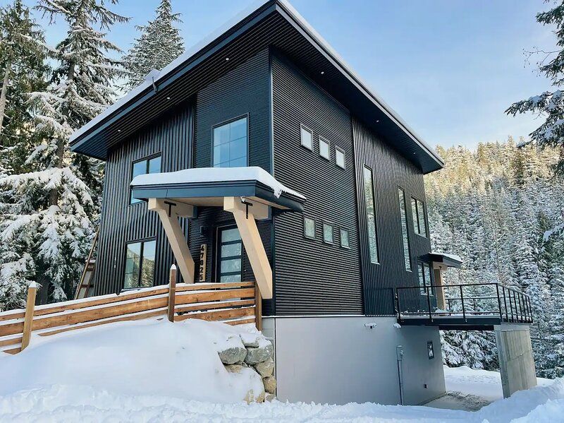 Black Diamond Cabin