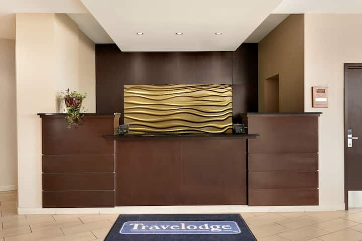Travelodge Hotel Weyburn