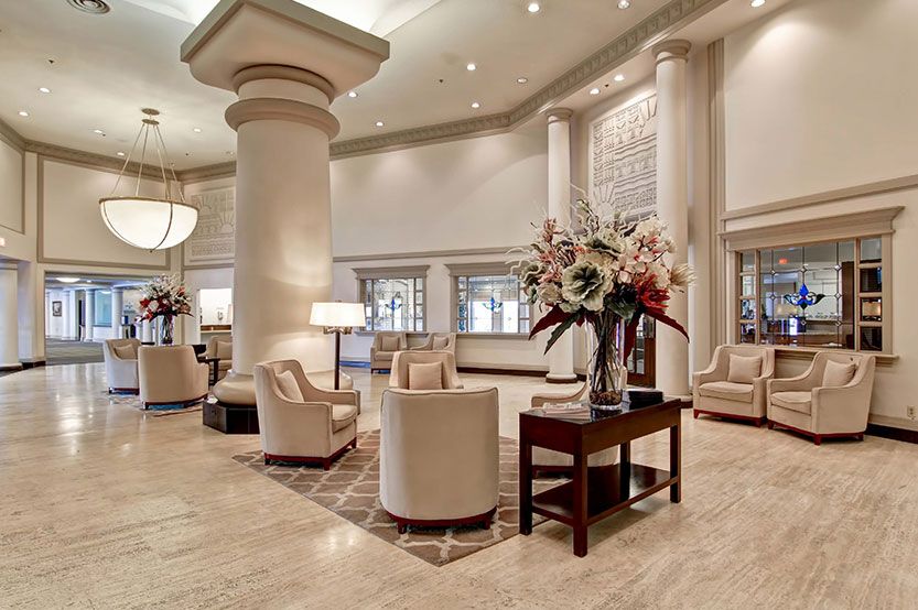 Chateau Lacombe Hotel