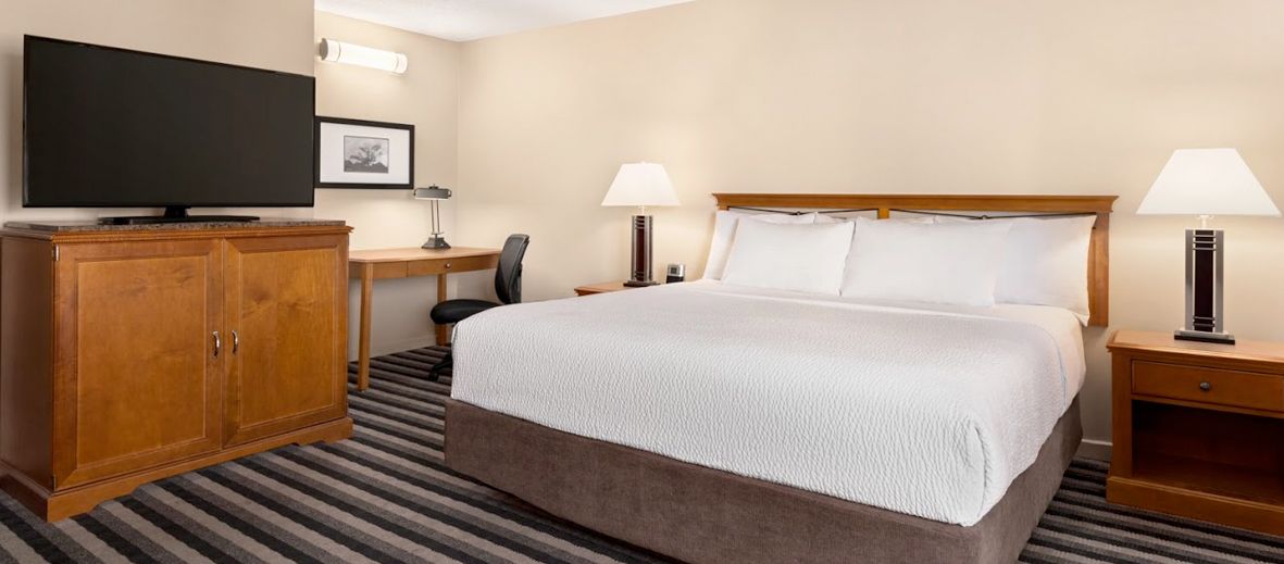 Royal Hotel West Edmonton, Trademark Collection by Wyndham