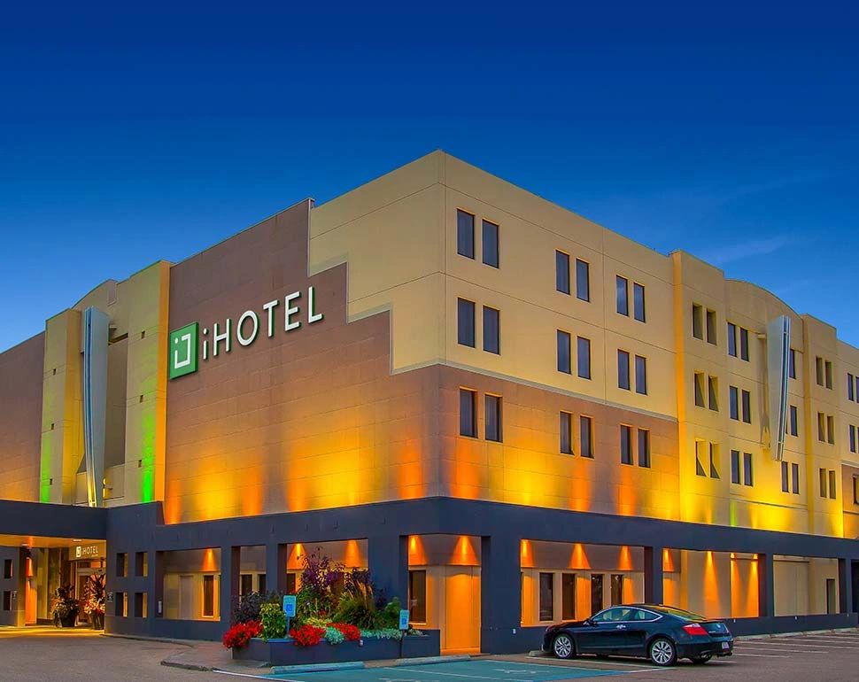 iHOTEL & Conference Centre Red Deer