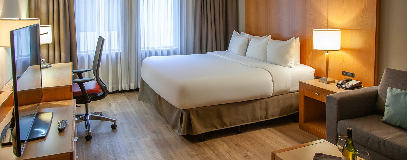 iHOTEL & Conference Centre Red Deer