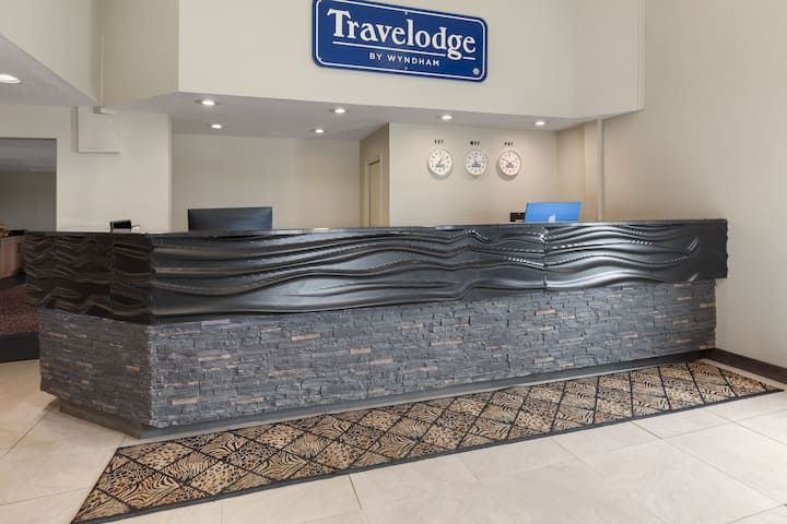 Travelodge by Wyndham Valleyview
