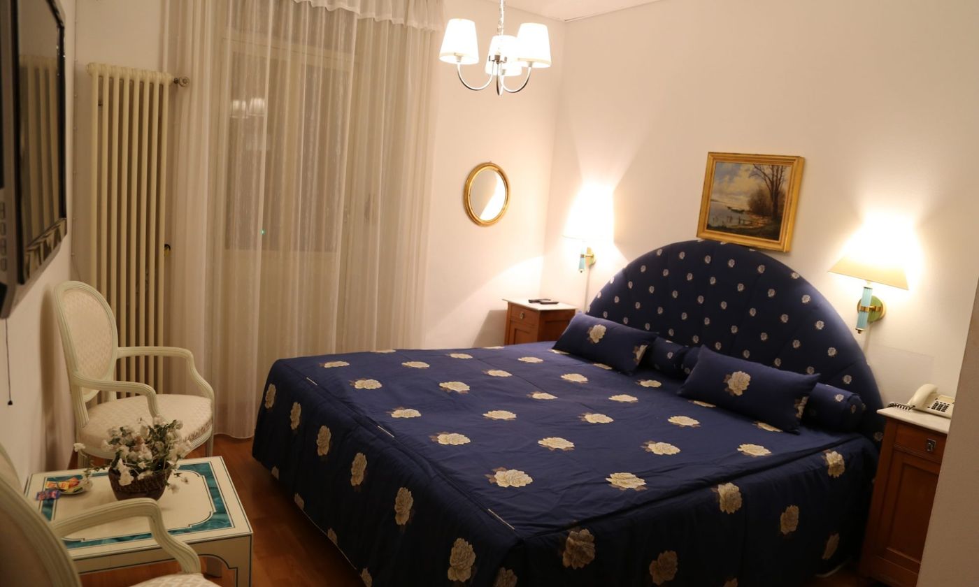 Hotel Corona