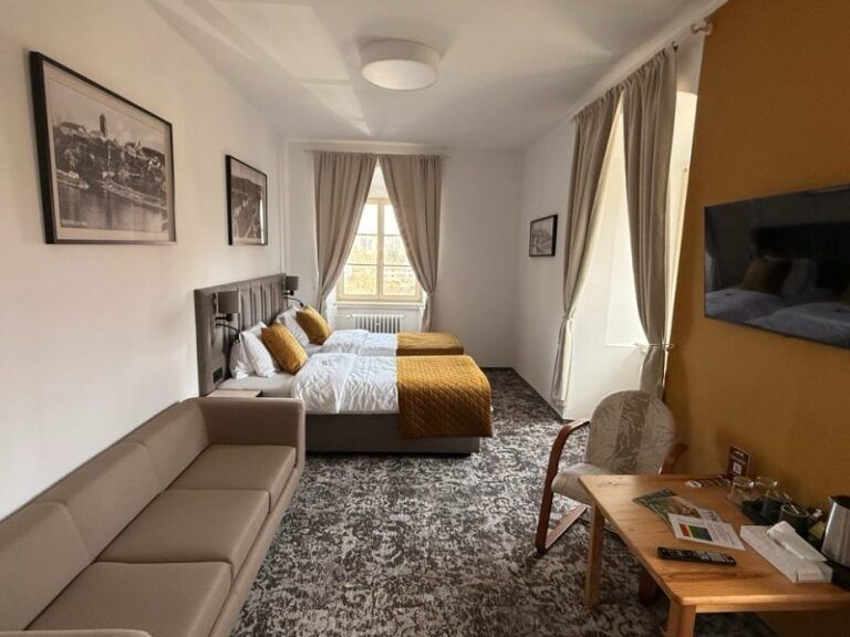 Hotel Týnec