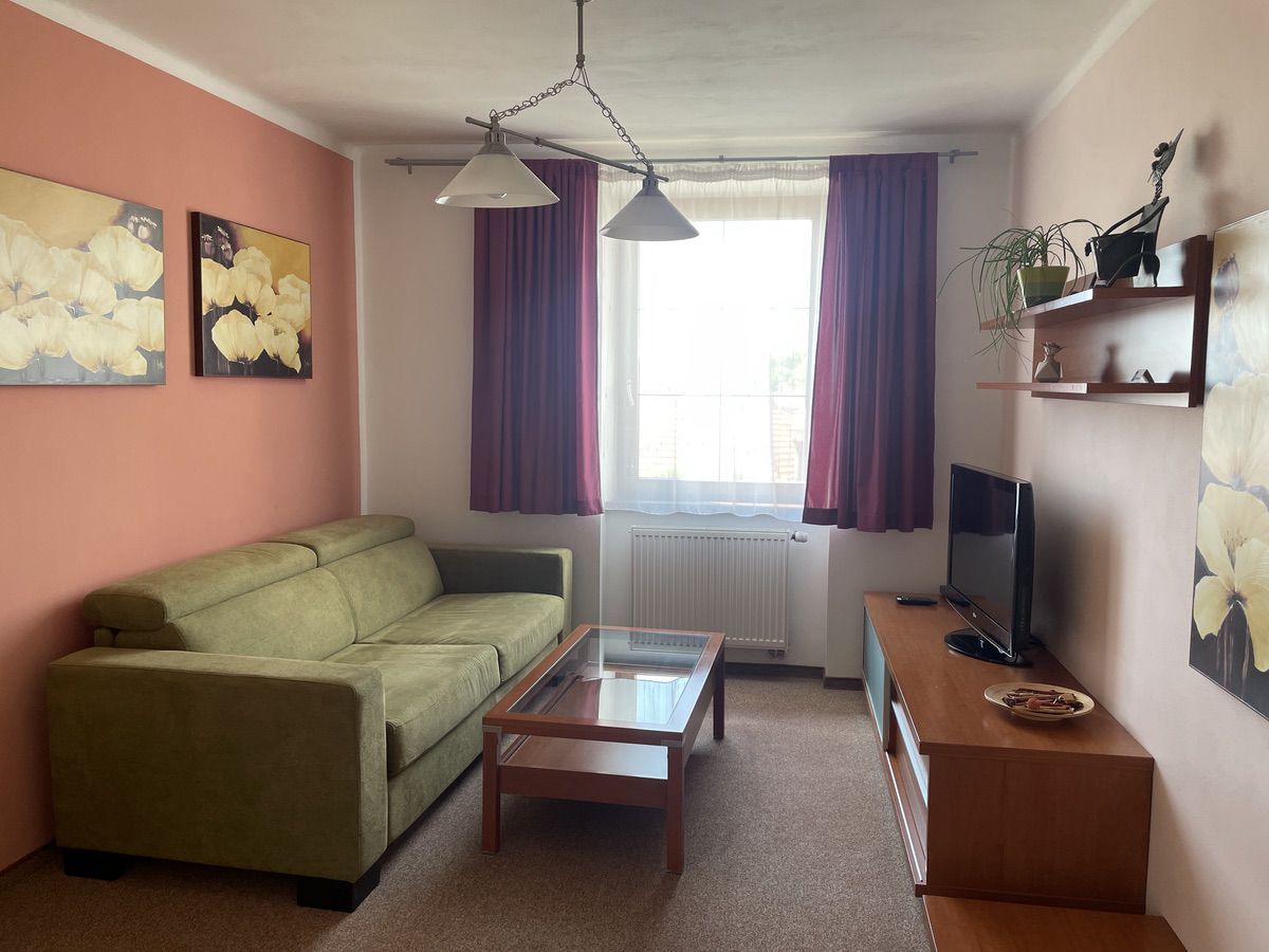 Hotel Ostrov Garni