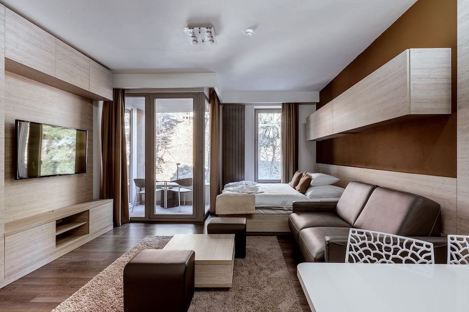 Hotel / Restaurant PECR Deep