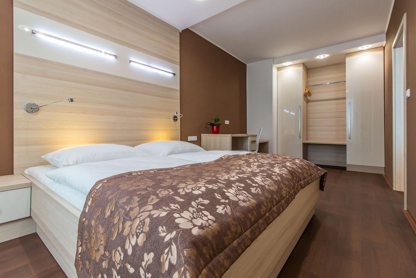 Hotel Krystal