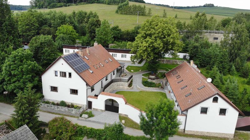 Statek Český dvůr
