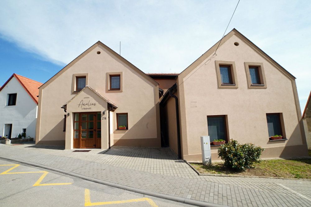 Vinárna U Bednářů