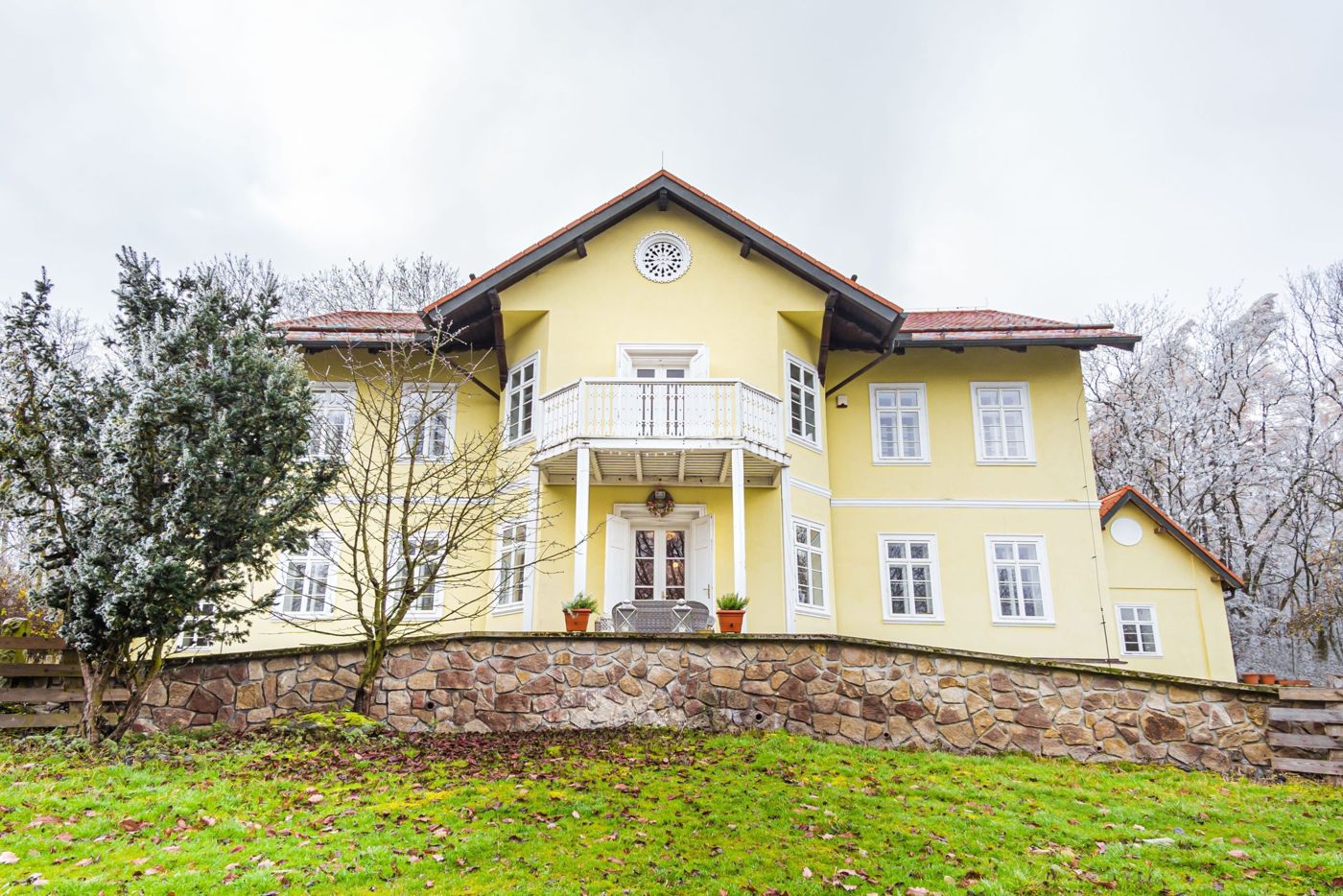 Lovecký Zámeček pod Milešovkou