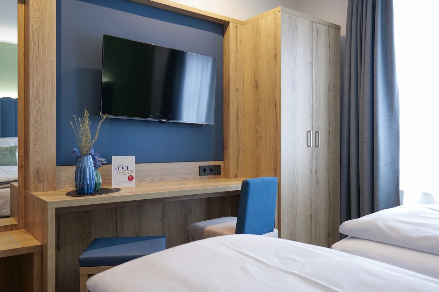 Reos Hotel