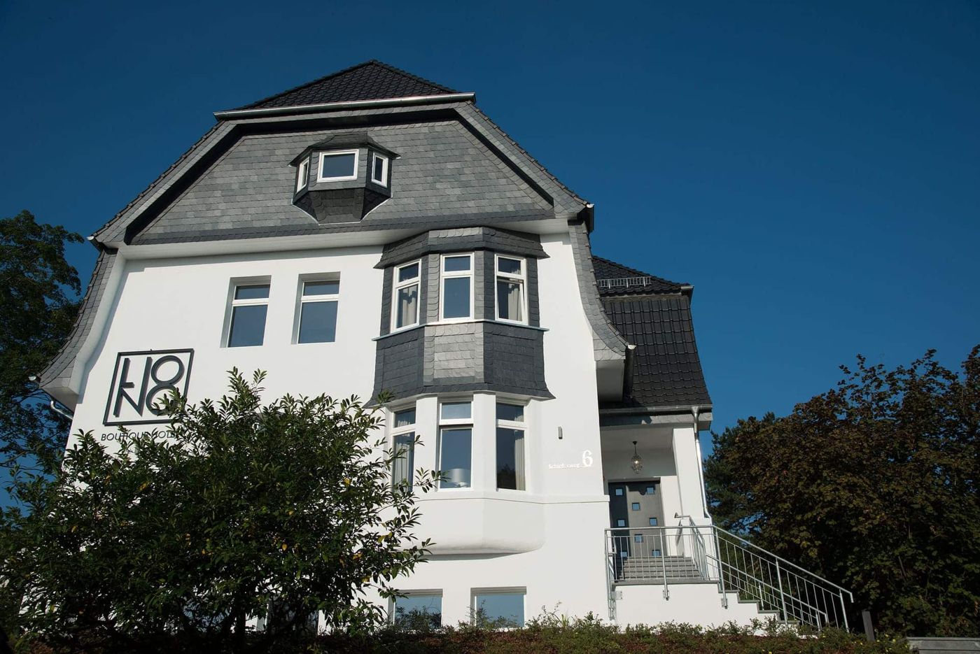 LIONO Boutique Hotel