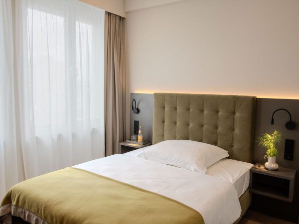 East Five Hotel