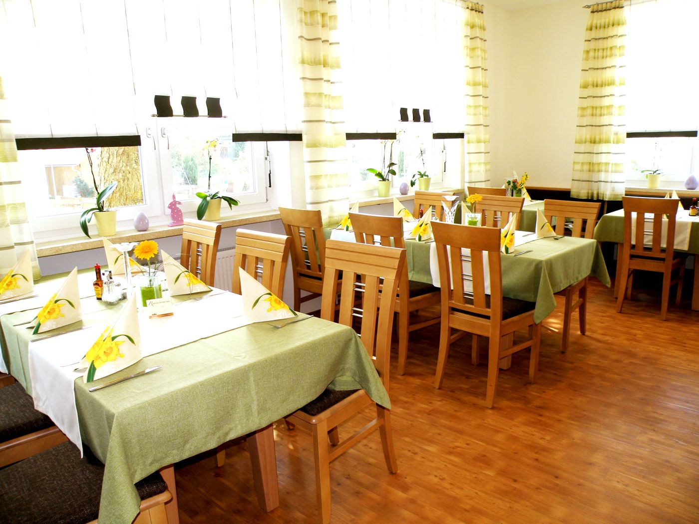 Zum Schwarzen Bären, Gasthof-Hotel