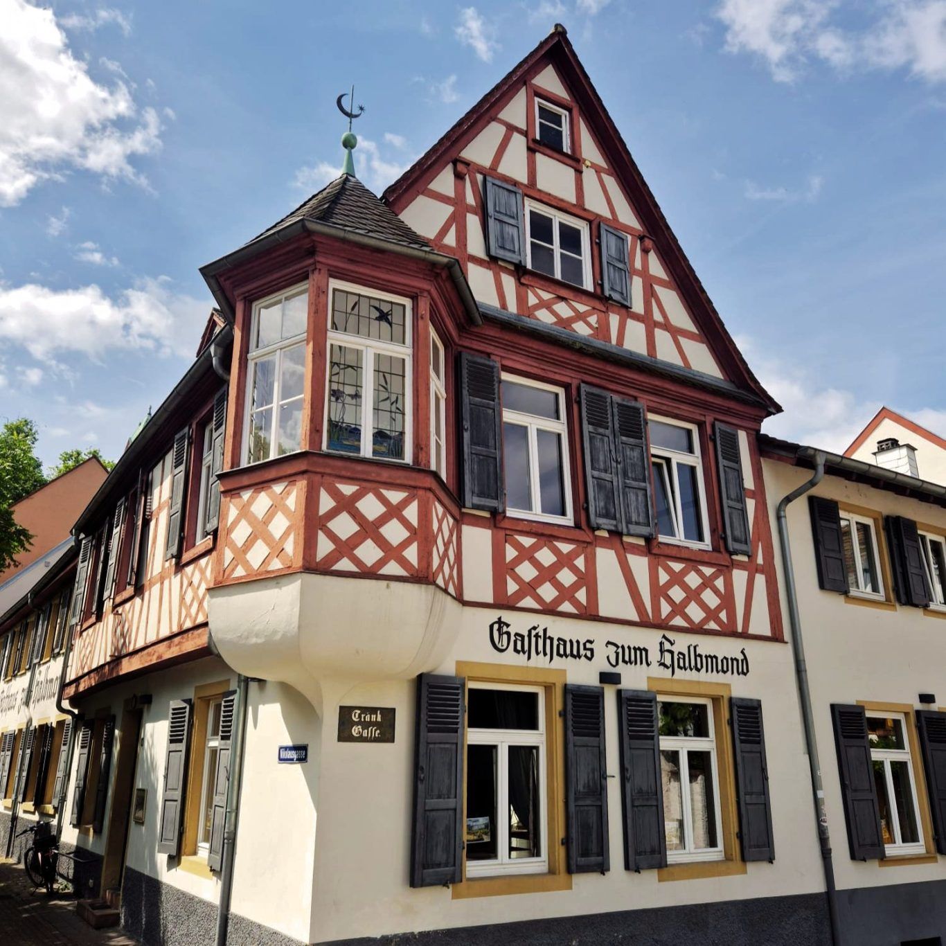 Gasthaus zum Halbmond