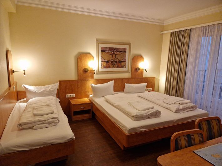 Mercedes