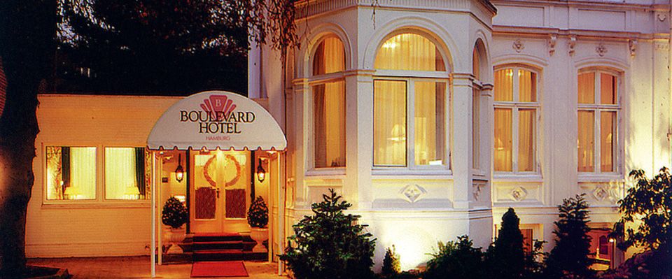 Boulevard Hotel