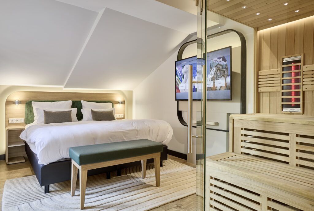 June Six Hotel