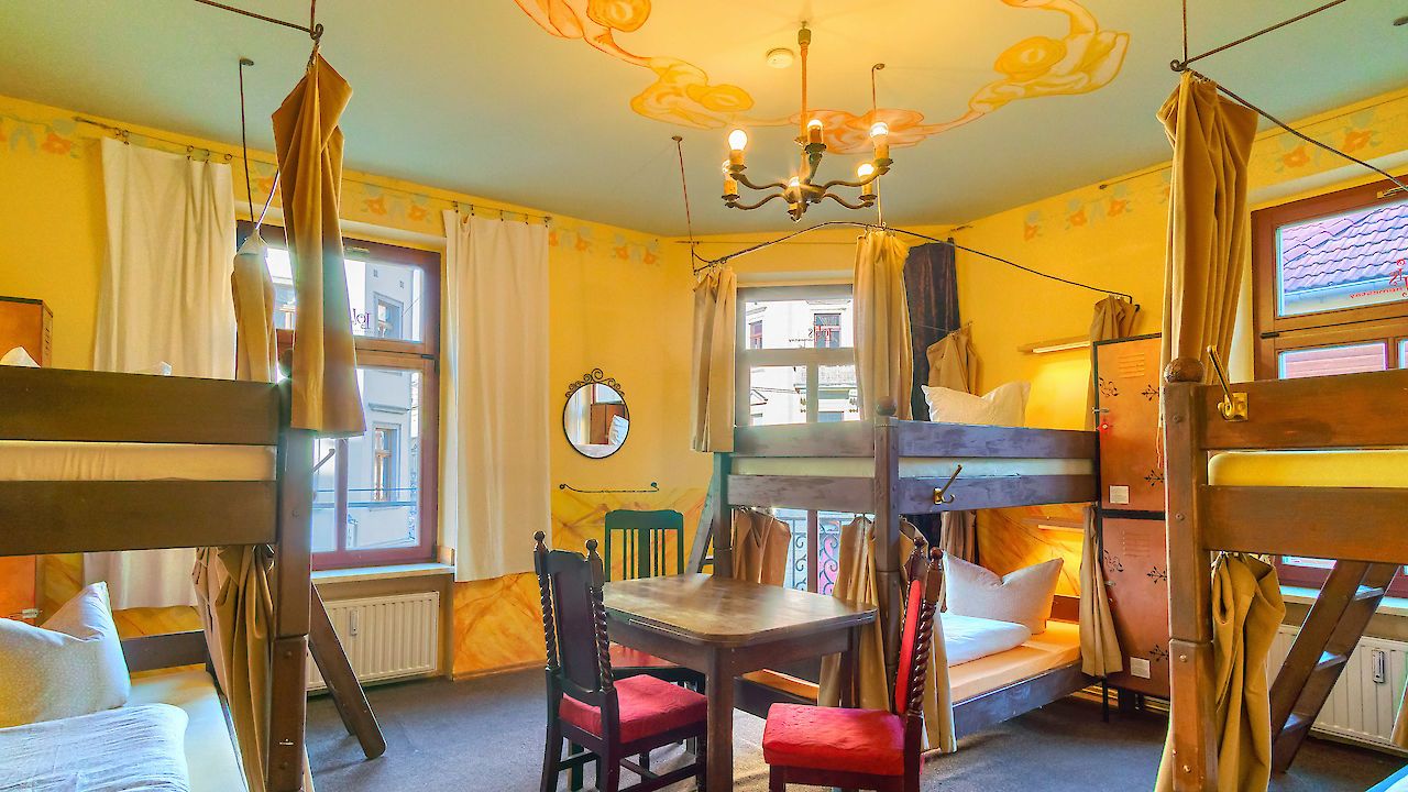 Hostel Lollis Homestay