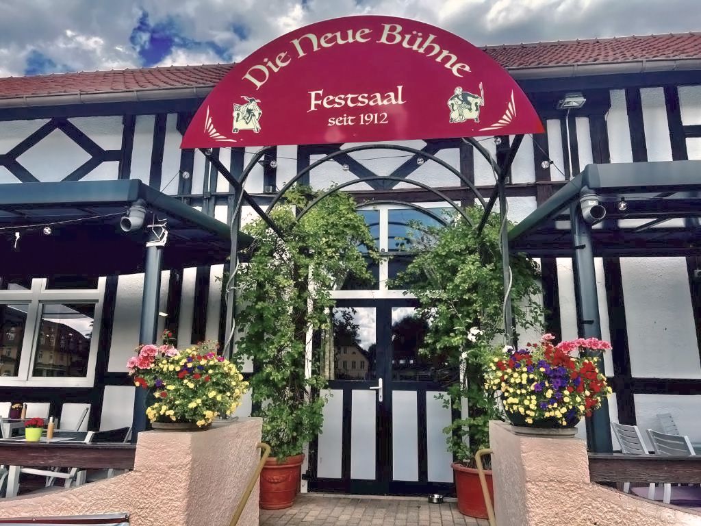 Bahnhofshotel Die Neue Bühne