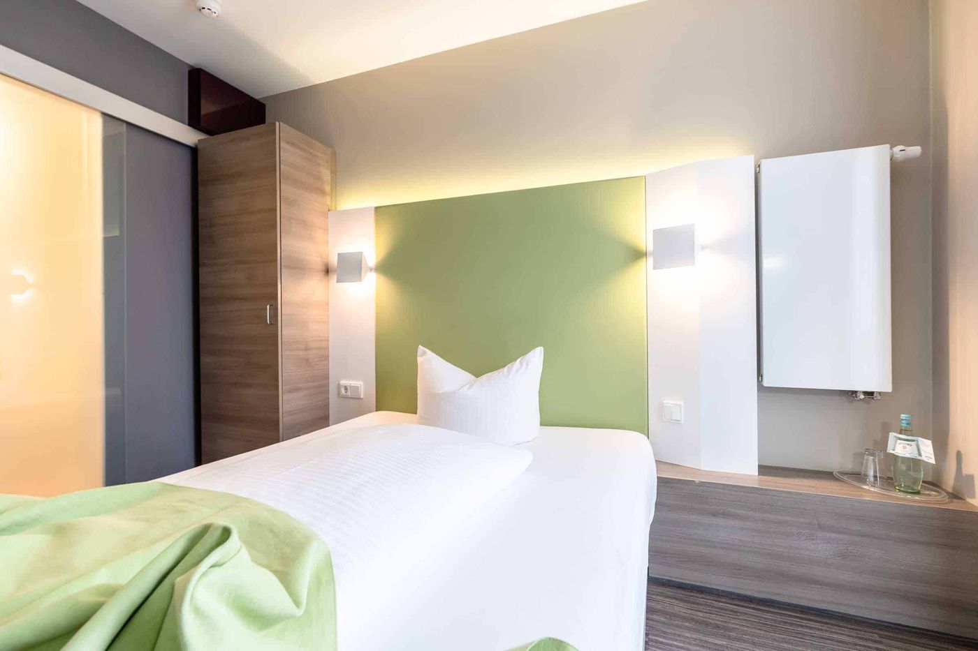Hotel Demas City