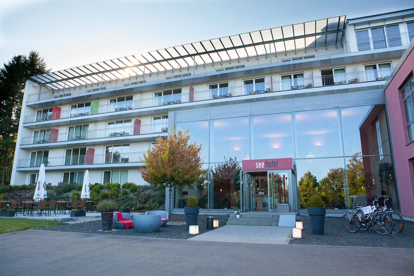 See Hotel
