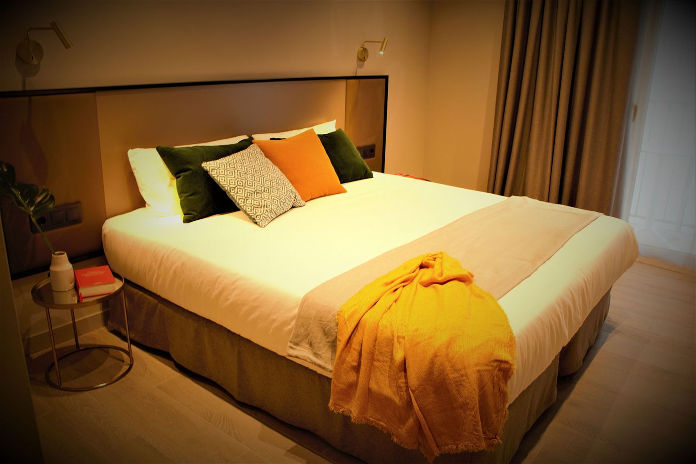 Hotel Torrent