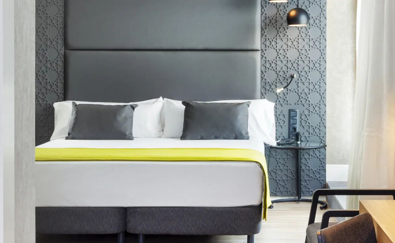 Hotel Catalonia Giralda
