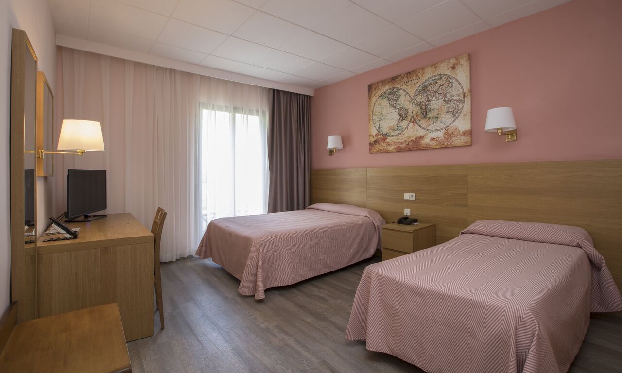 Hotel Cuatro Naciones