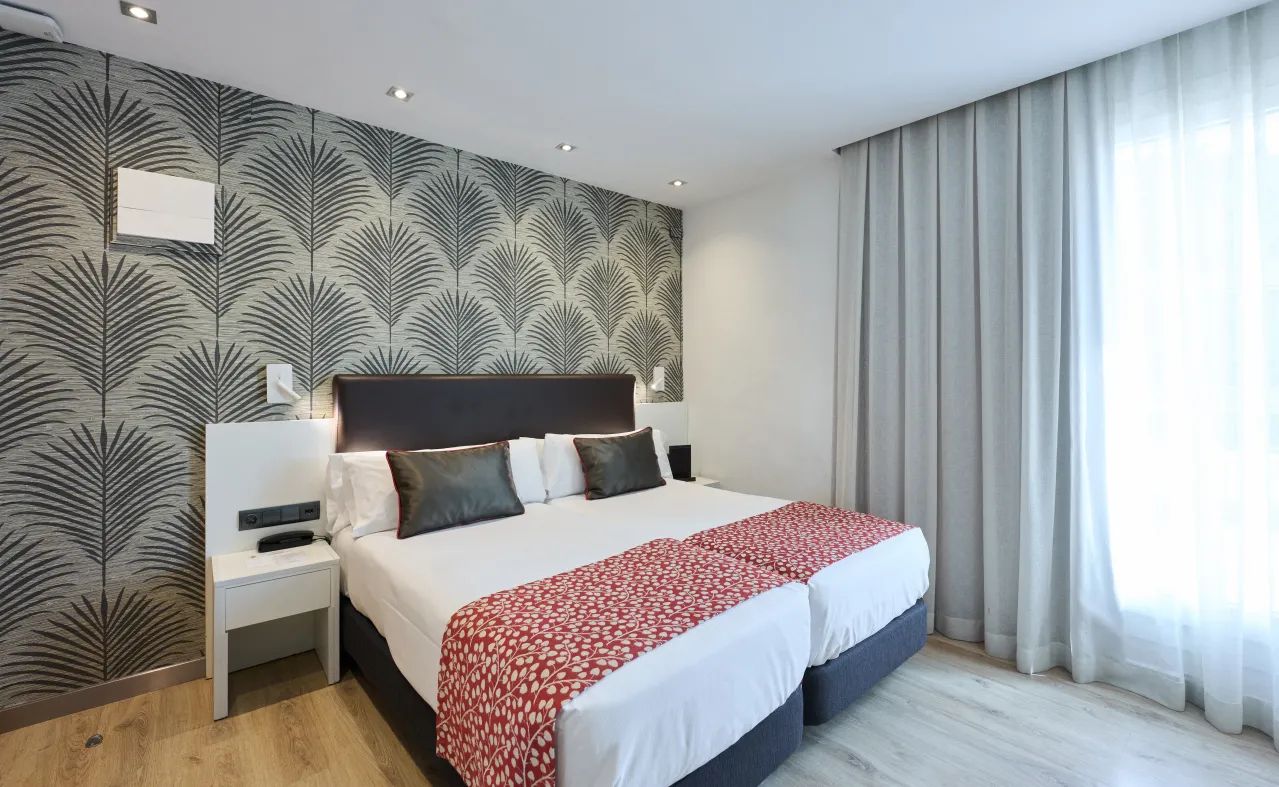 Hotel Catalonia Castellnou