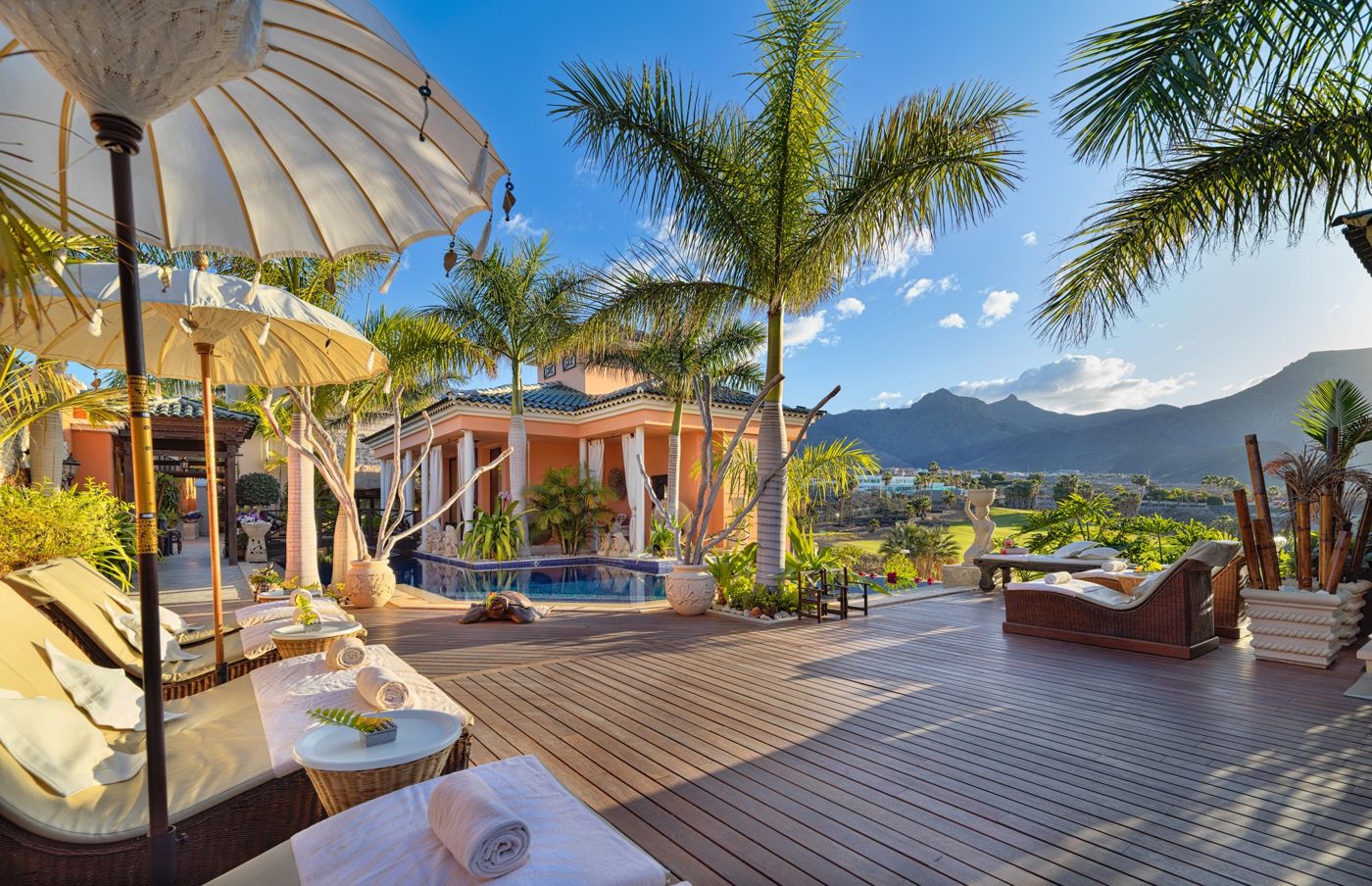 Royal Garden Villas