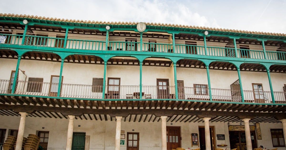 La Casa De Los Soportales