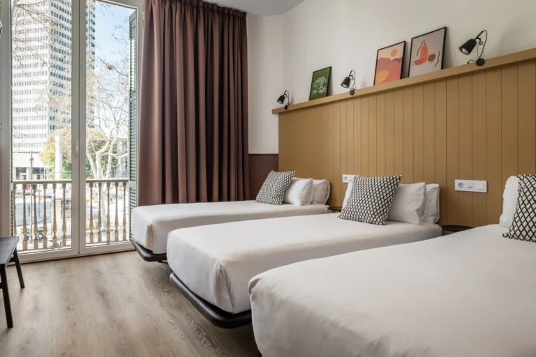 BYPILLOW Ramblas | Hostal en las ramblas de Barcelona