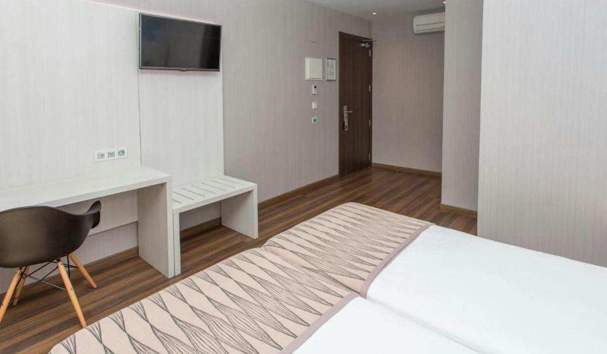 Hostal Operaramblas