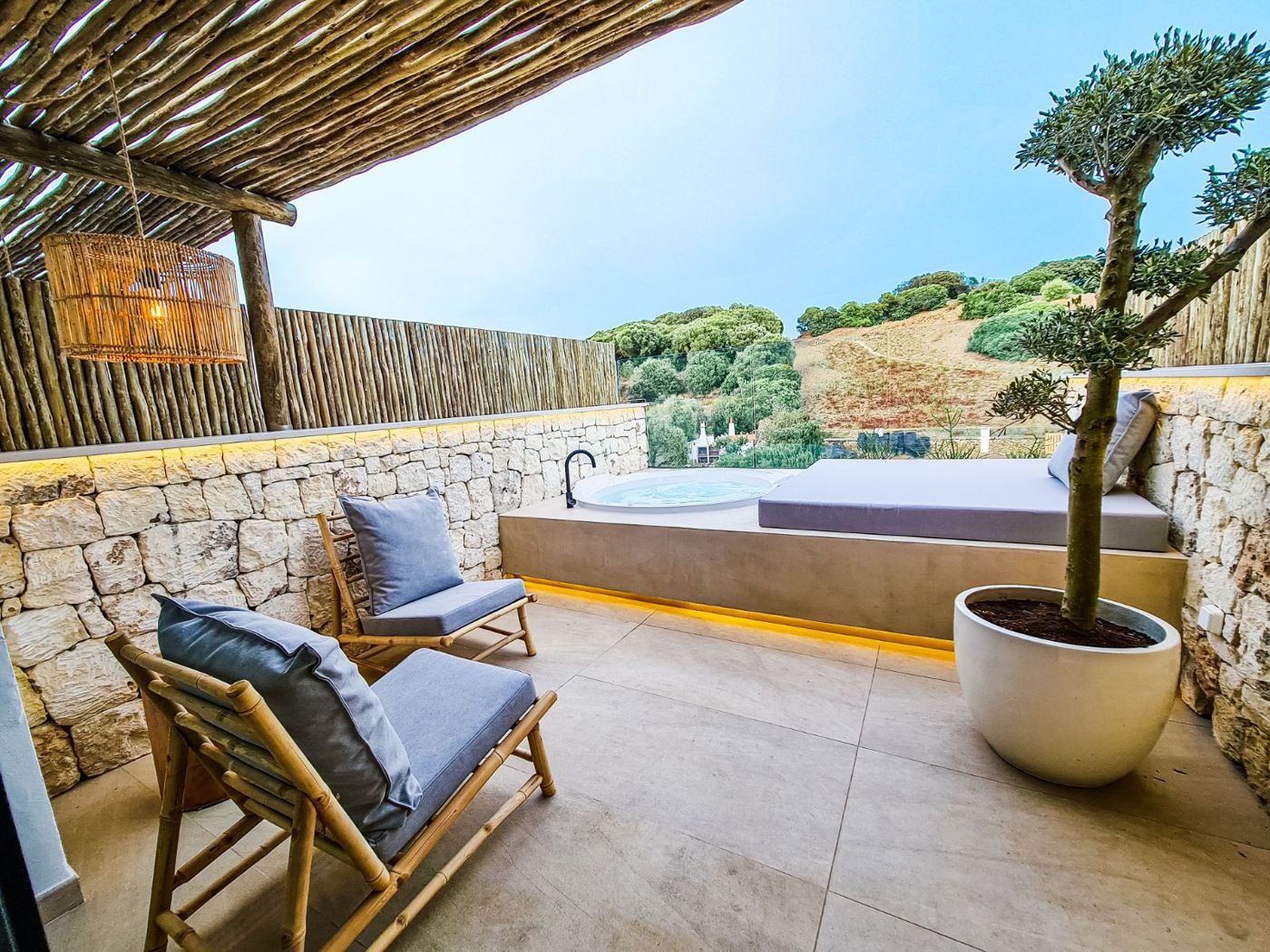 S Estancia Suites