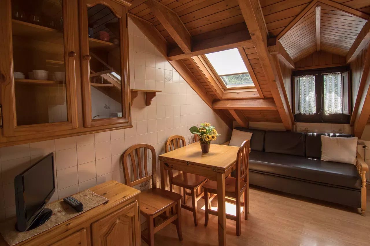 Casa La Comella i Apartaments La Llucana