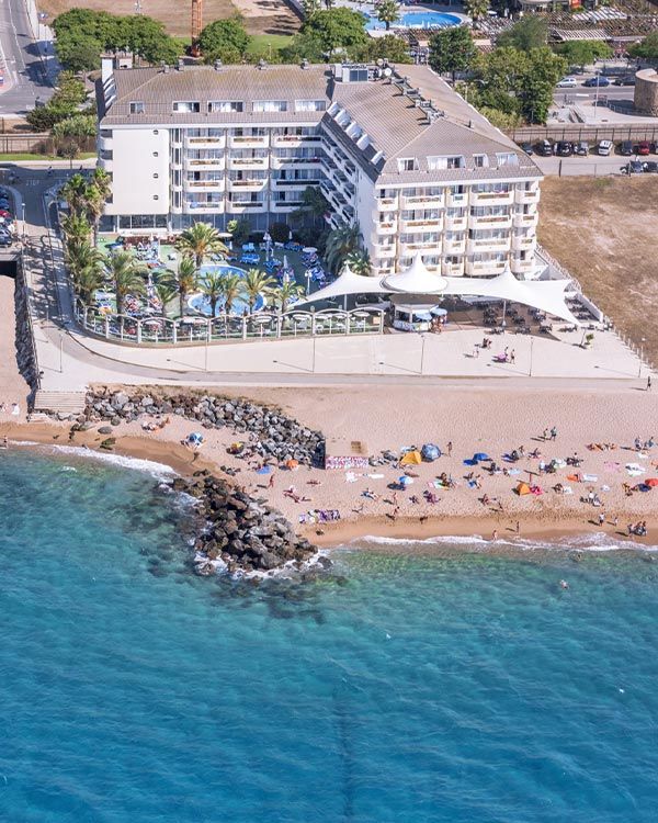 Caprici Beach Hotel & Spa