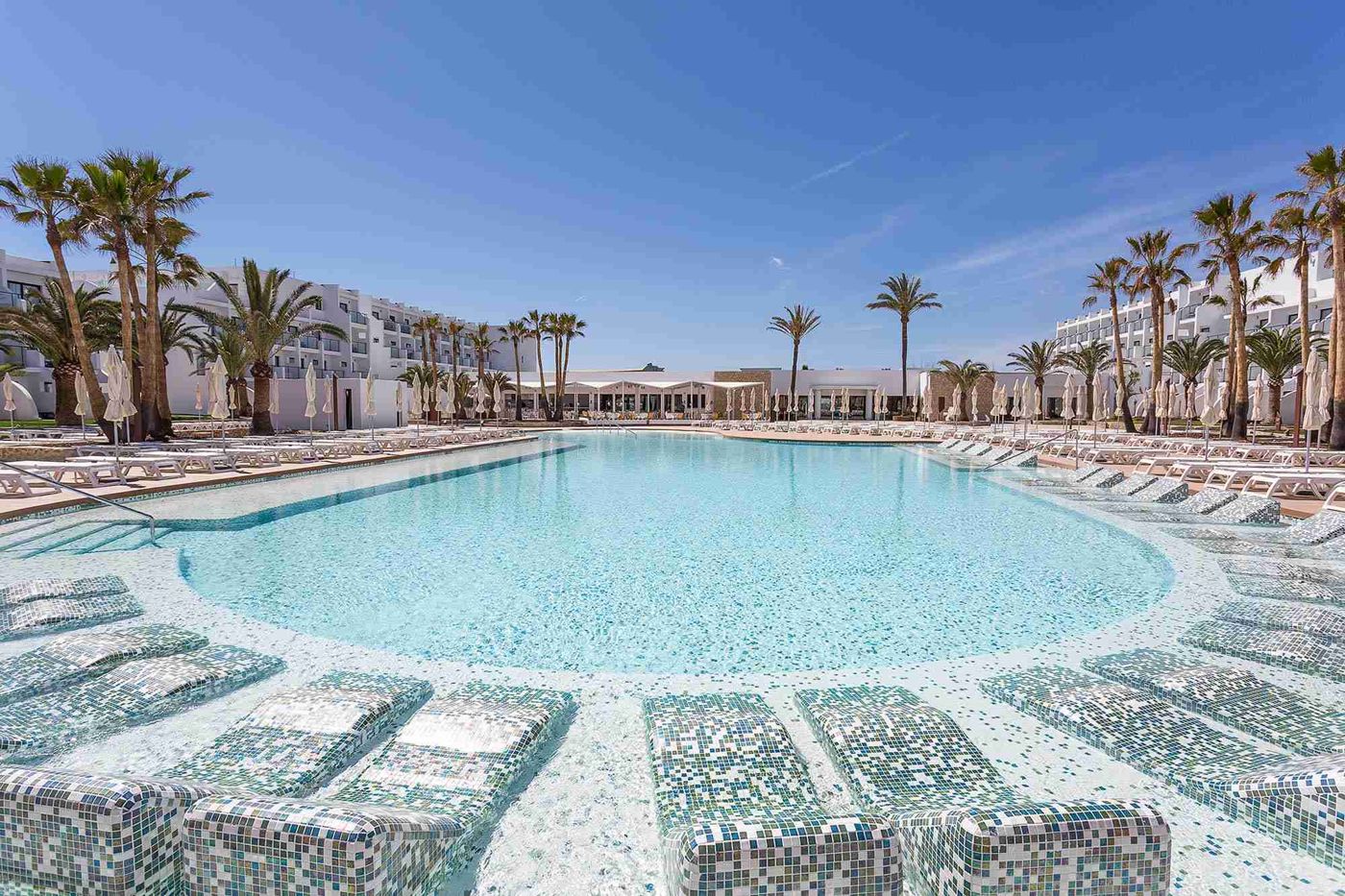 Grand Palladium White Island Resort & Spa