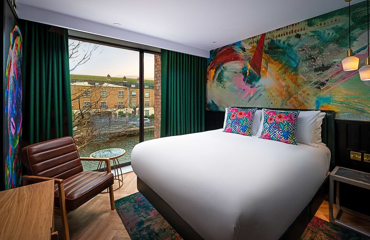 Hotel Nyx