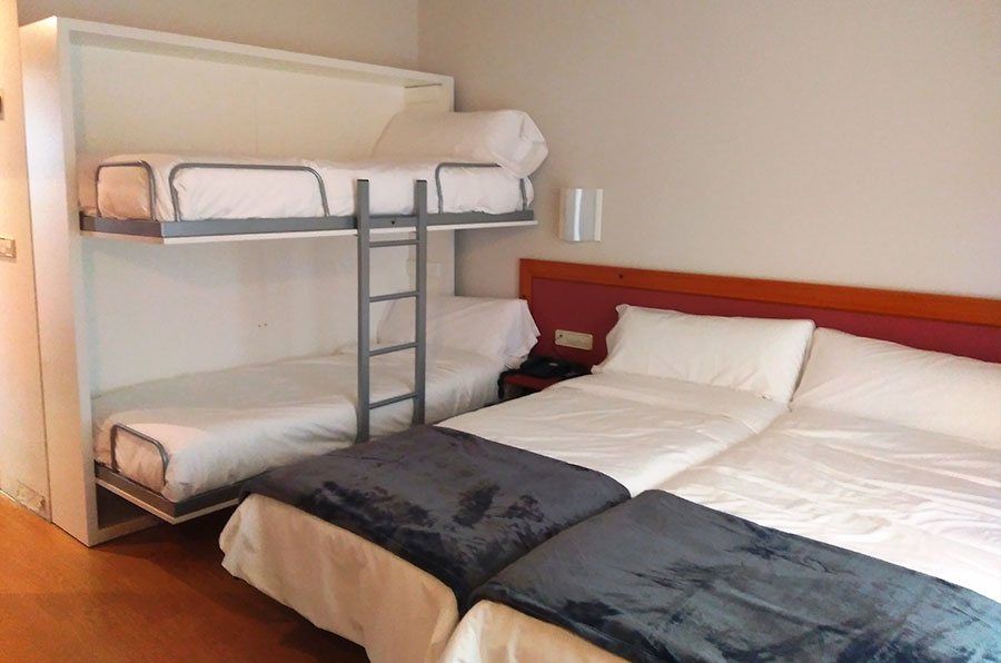 Hotel Brujas de Irués
