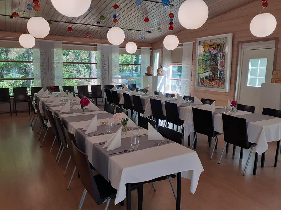 Urkin Piilopirtti, Art and Nature Hotel