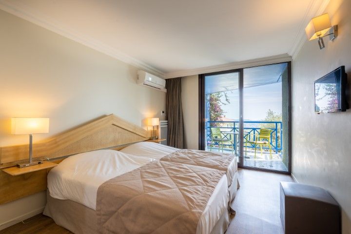 AEC Vacances - Les Cèdres, Grasse