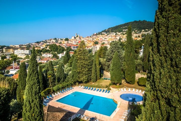 AEC Vacances - Les Cèdres, Grasse