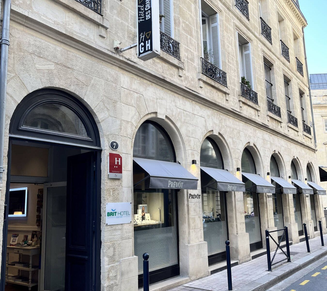 Brit Hotel Des Grands Hommes