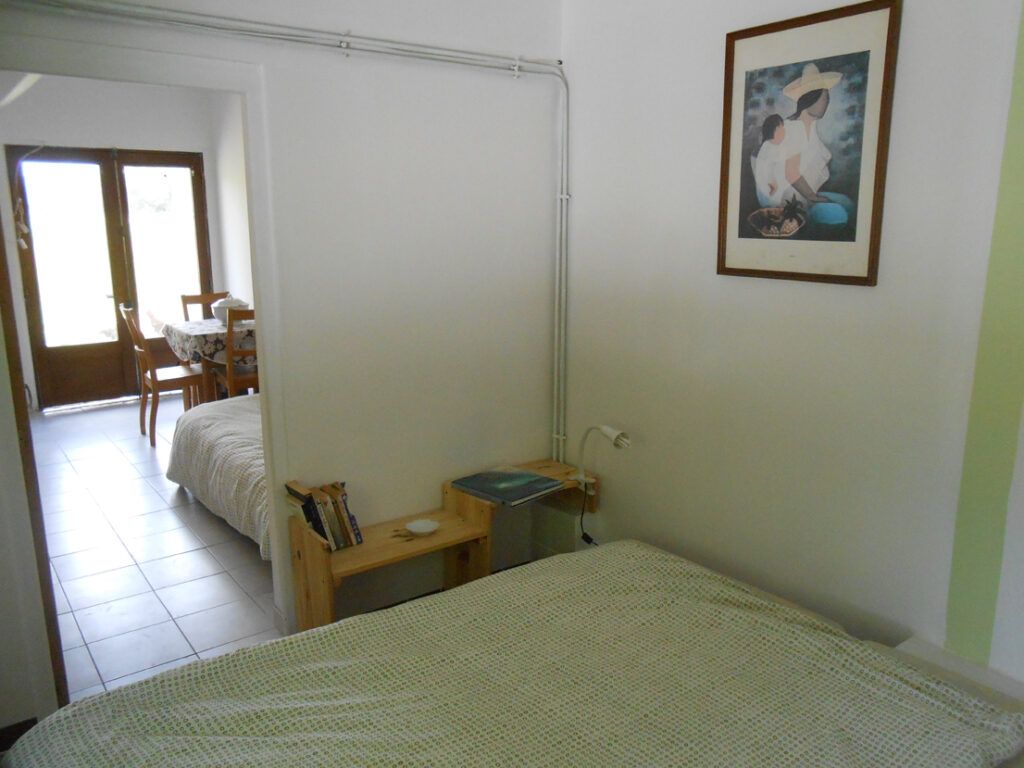 Zenzela Surf House
