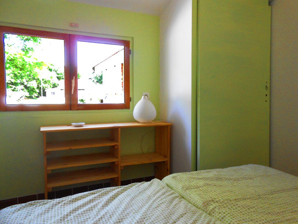 Zenzela Surf House